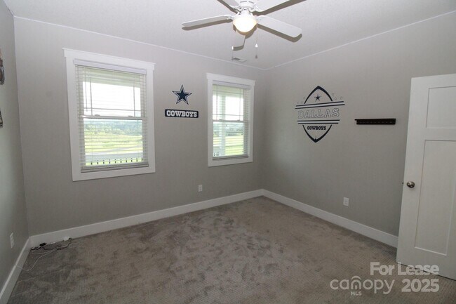 Building Photo - 1355 Bear Creek Rd
