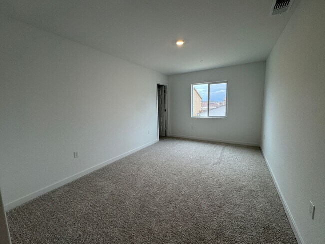 Building Photo - 10962 Admiral Cv Wy