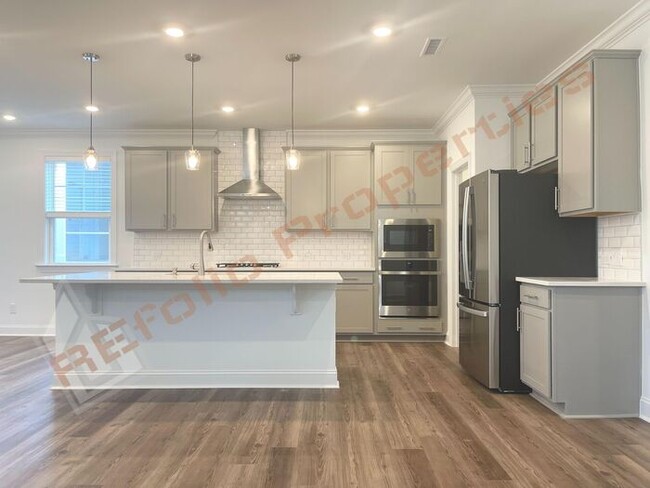 Building Photo - Beautiful Brand New 4 Bedroom, 3 Bathroom ...