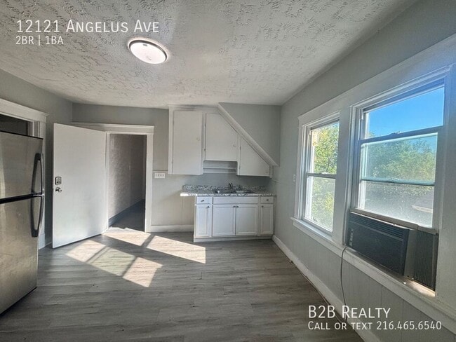Building Photo - 12121 Angelus Ave