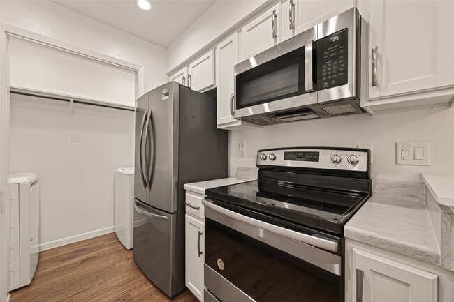 Building Photo - 8801 Hammerly Blvd