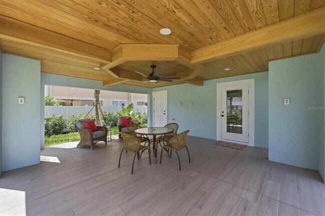 Building Photo - 115 Aqua Ln