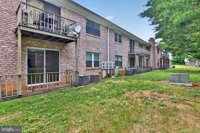 Building Photo - 1807 Silver Ct