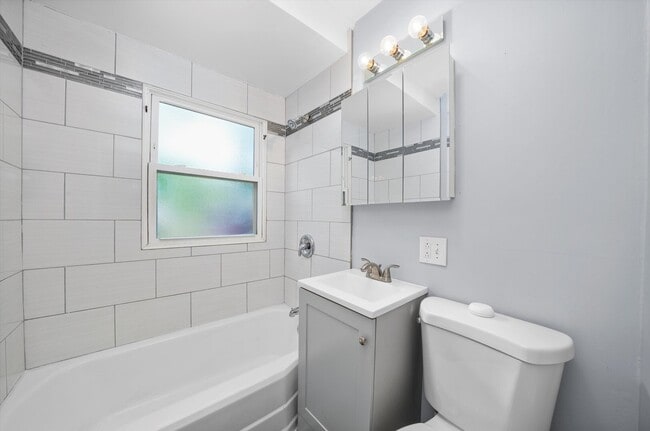 Building Photo - 2623 96th Pl