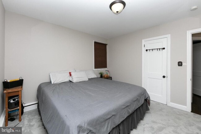 Building Photo - 521 5th Ave