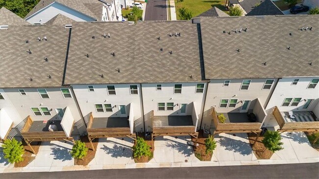 Building Photo - 3376 Macaiva Aly