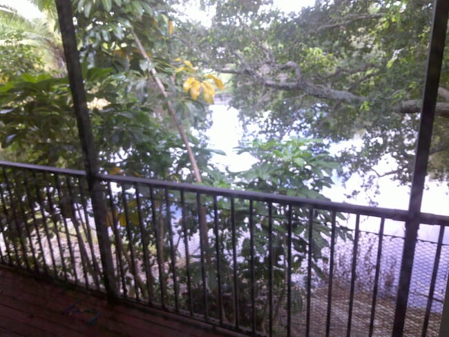Building Photo - 4291 Coral Springs Dr