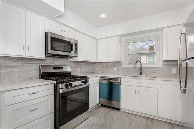 Building Photo - 3311 Tooms St