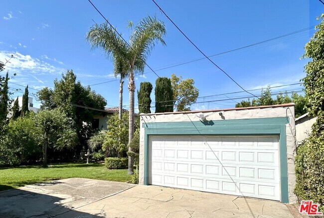 Building Photo - 621 S Highland Ave