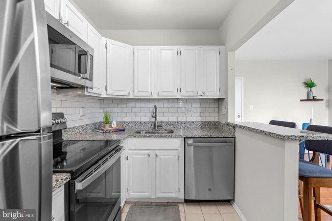 Building Photo - 2001 16th St NW