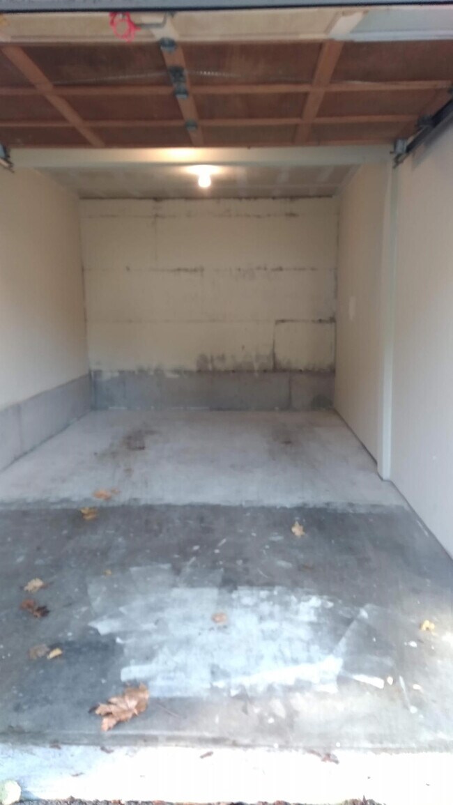 Building Photo - Perrin Village - 2 bedrooms