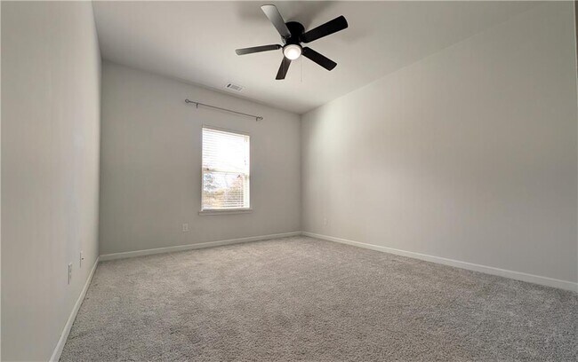 Building Photo - 5250 Whisper Point Blvd