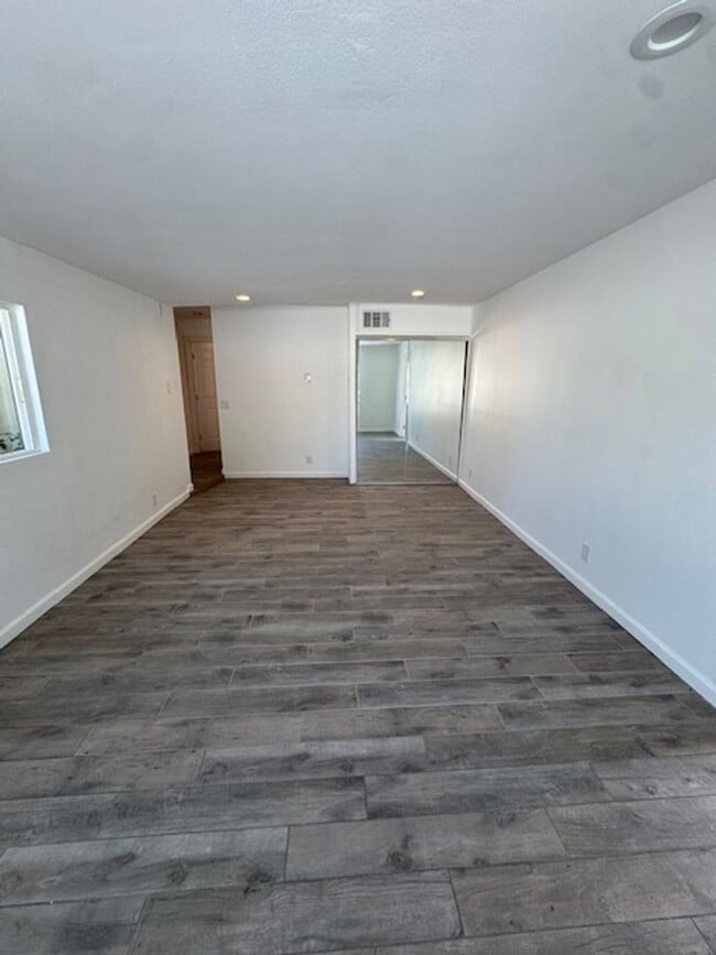 Building Photo - Welcome to your Palm Springs Retreat!