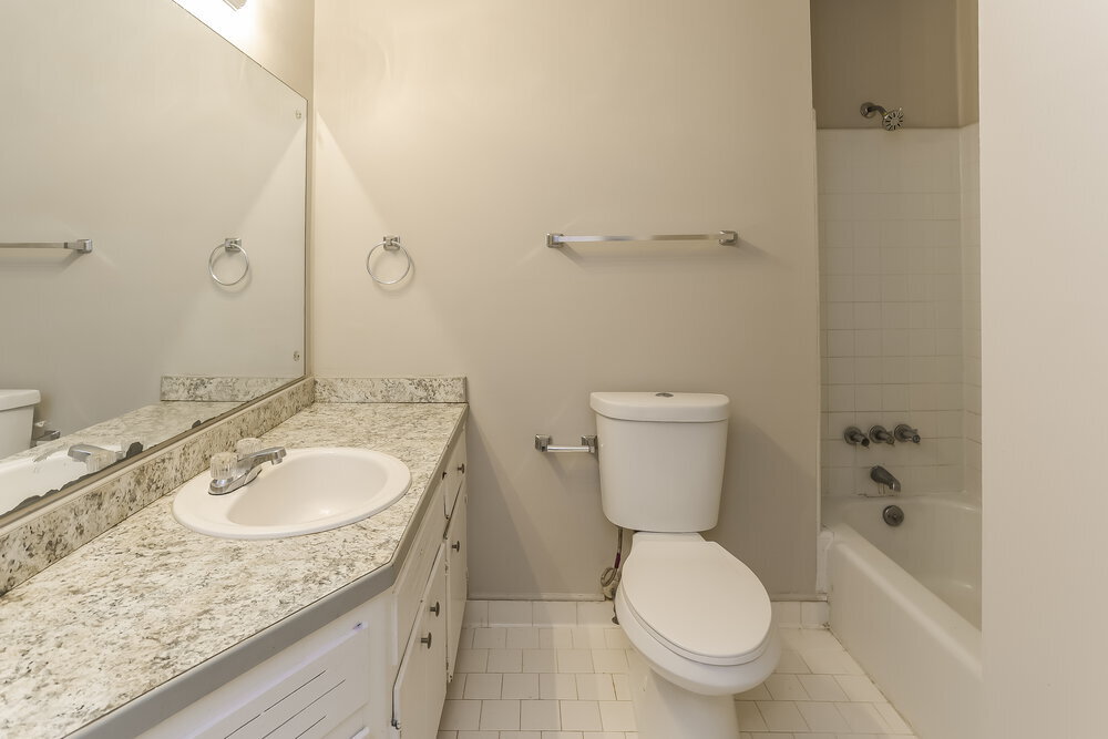 Building Photo - 446 Wexwood Dr