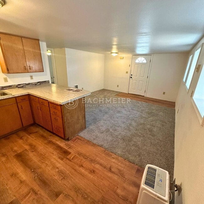 Building Photo - 9th St Duplex