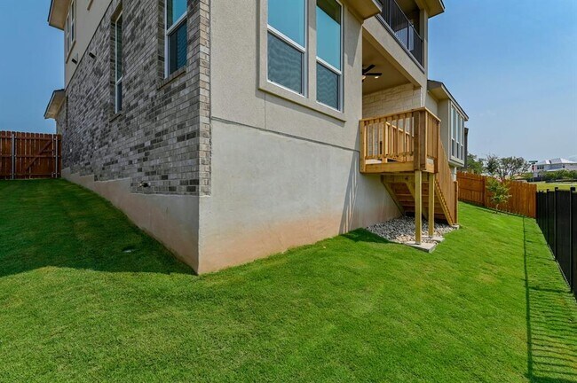 Building Photo - 19005 Fernando Trl