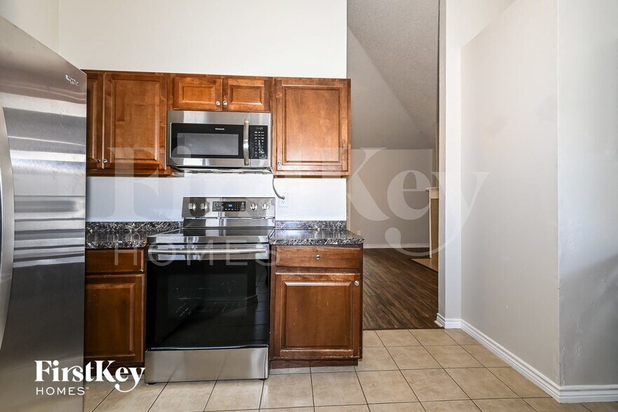 Building Photo - 4022 Rustic Trail