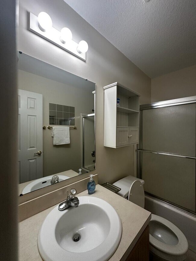 Building Photo - 1511 Legend Trail Dr