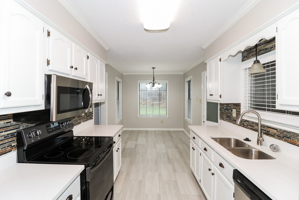 Building Photo - 6500 Baird Ln