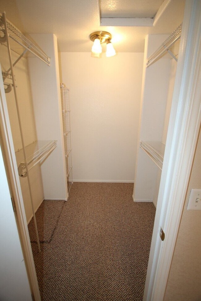 Building Photo - 23827 Chandelle Dr