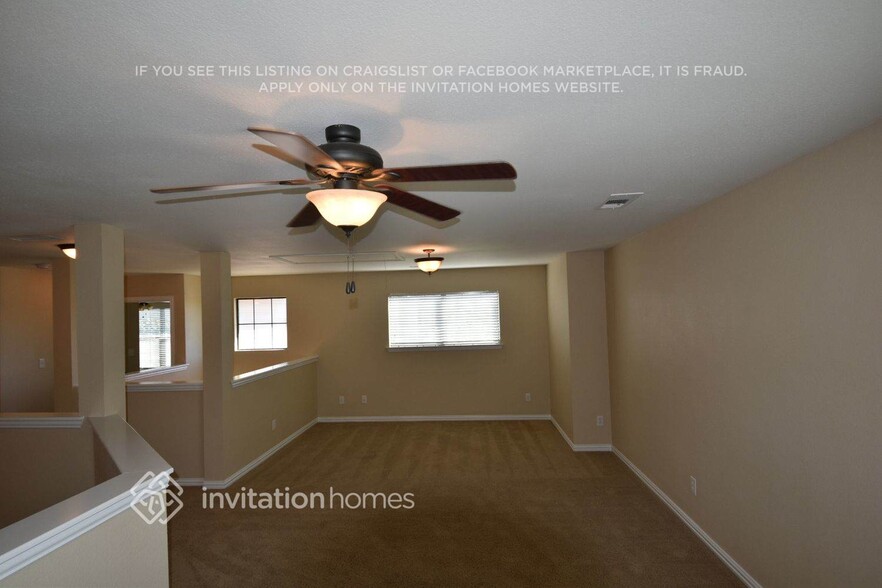 Building Photo - 2942 Greenway Dr