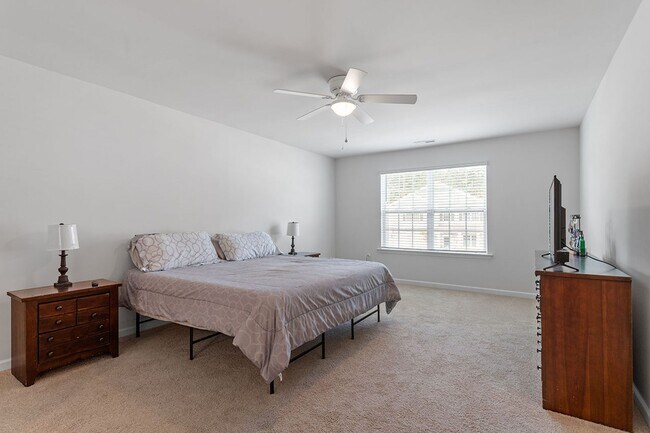 Building Photo - Spacious 5 BR for Rent in Wendall-Availabl...