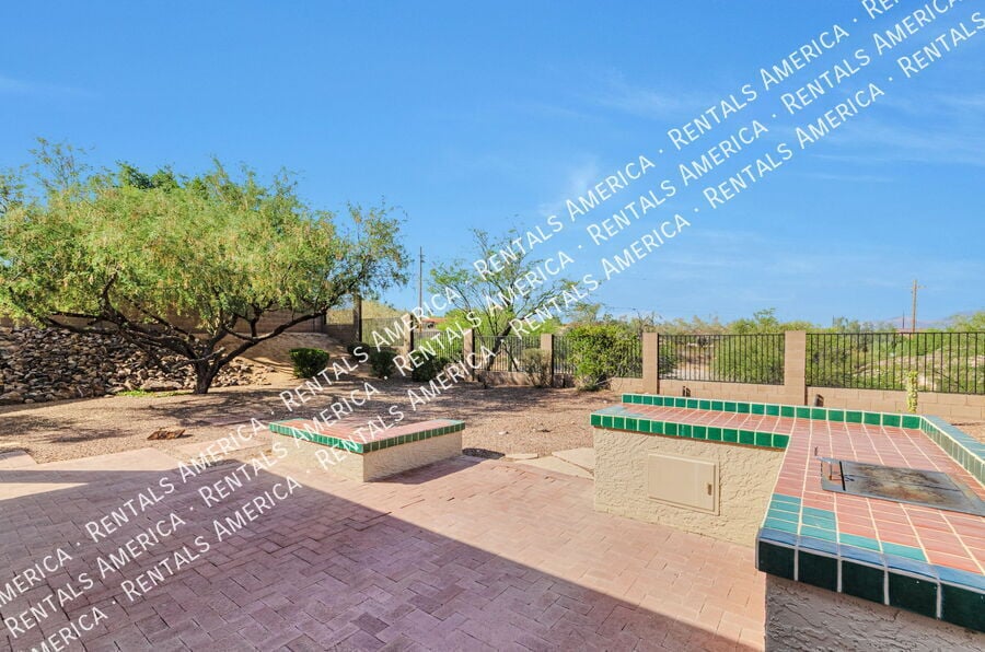 Building Photo - 2312 W Mystic Mountain Dr