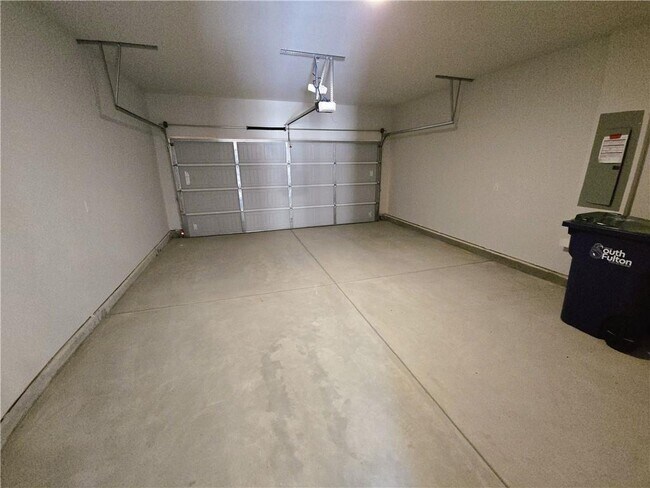 Building Photo - 5539 Rosehall Pl