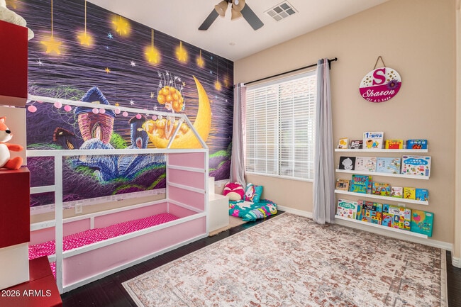 Building Photo - 423 E Mead Dr