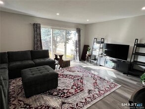 Building Photo - 47 Olcott Way