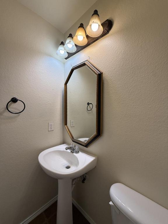 Building Photo - 5316 Joshua Ct