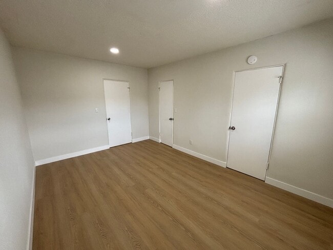 Building Photo - 24337 Myers Ave