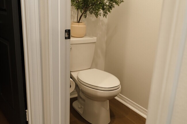 Building Photo - 36351 Elizabeth Ln