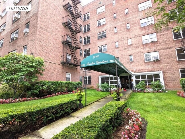Building Photo - 7502 Austin St