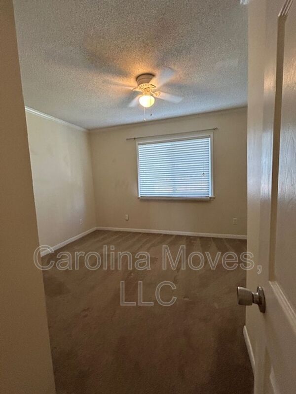 Building Photo - 805 Stallings Rd