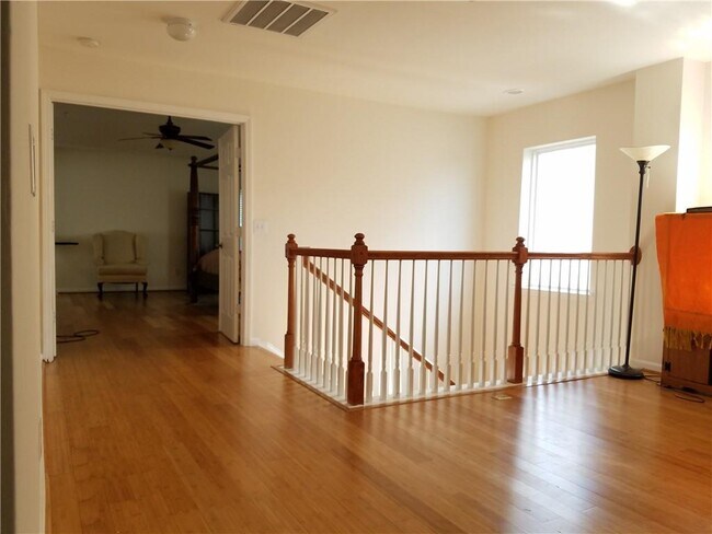 Building Photo - 479 Briarfield Xing NW