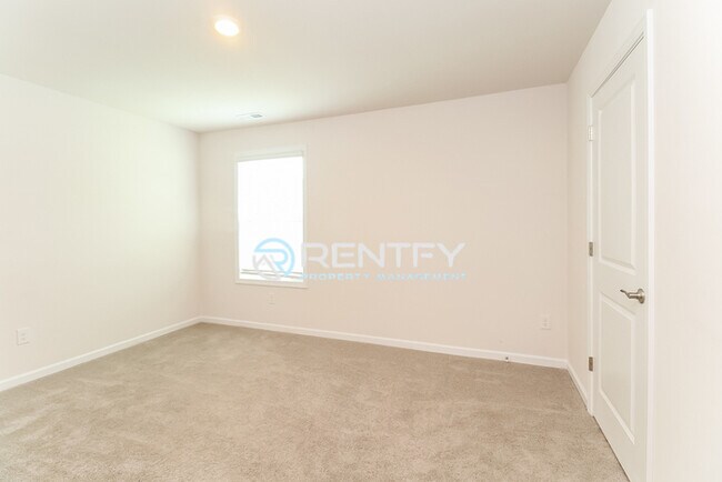 Building Photo - 2097 Saddlebred Dr