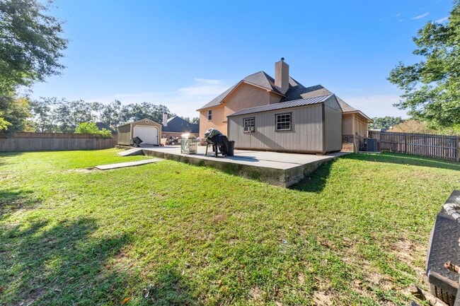 Building Photo - 213 E Peck Blvd