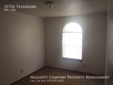 Building Photo - Northeast El Paso 3 Bed Refrig A/C