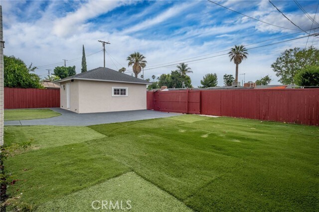 Building Photo - 20756 Saticoy St