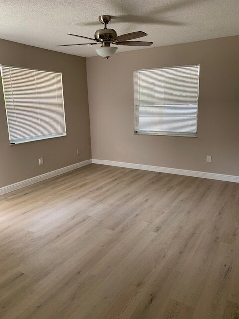 Building Photo - 2 bedroom garden apartment  St Petersburg