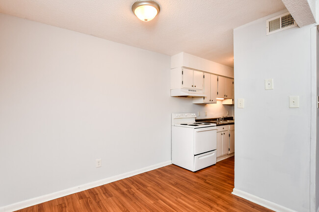 Dining Area - Pacolet