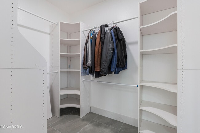 Building Photo - 504 Rustic Hills Dr