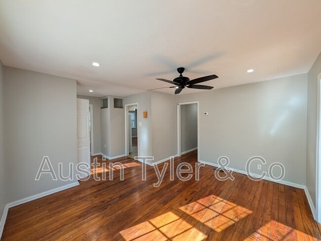 Building Photo - 4455 Broad St