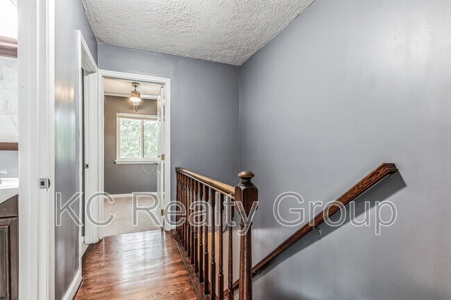 Building Photo - 12043 Hallandale Terrace