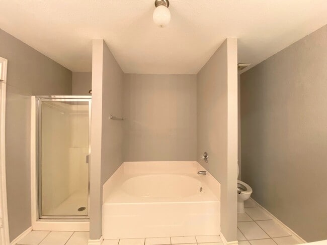 Building Photo - 5739 Rose Rock Canyon Dr