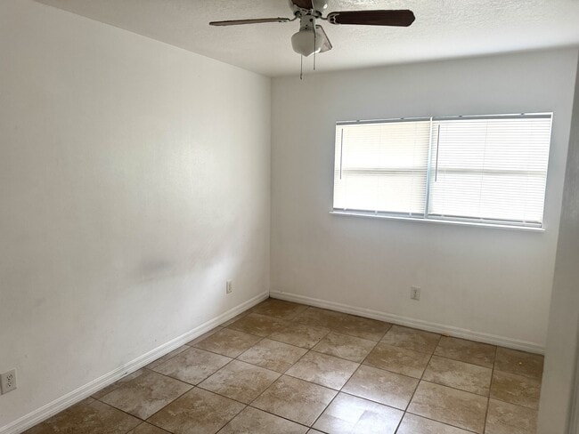 Building Photo - 4435 Perch St