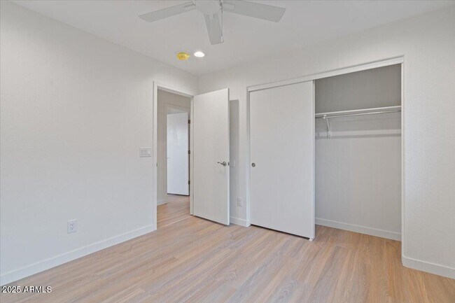 Building Photo - 21233 N 30th Ave