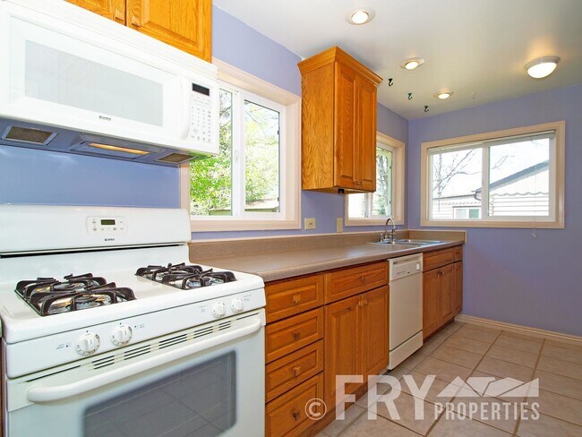 Building Photo - Great Home in Wellshire Neighborhood