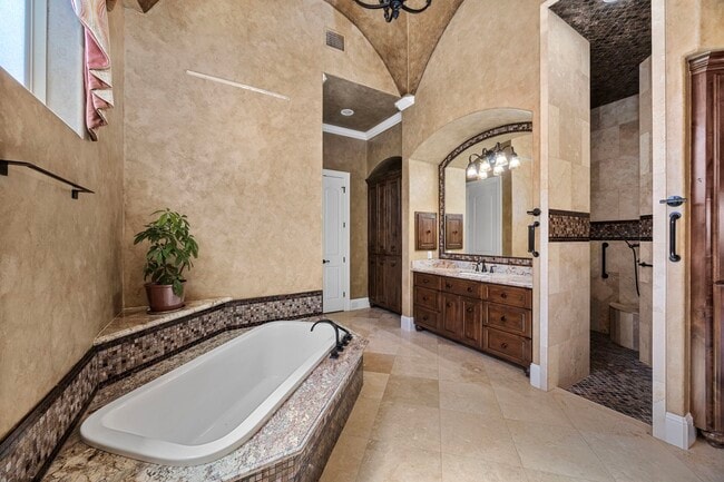 Building Photo - 11418 Lago Verde Dr
